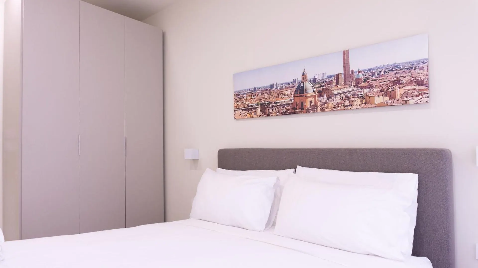 Marconi 34 - Eleganza E Comodita In Pieno Centro Storico Bologna Apartment
